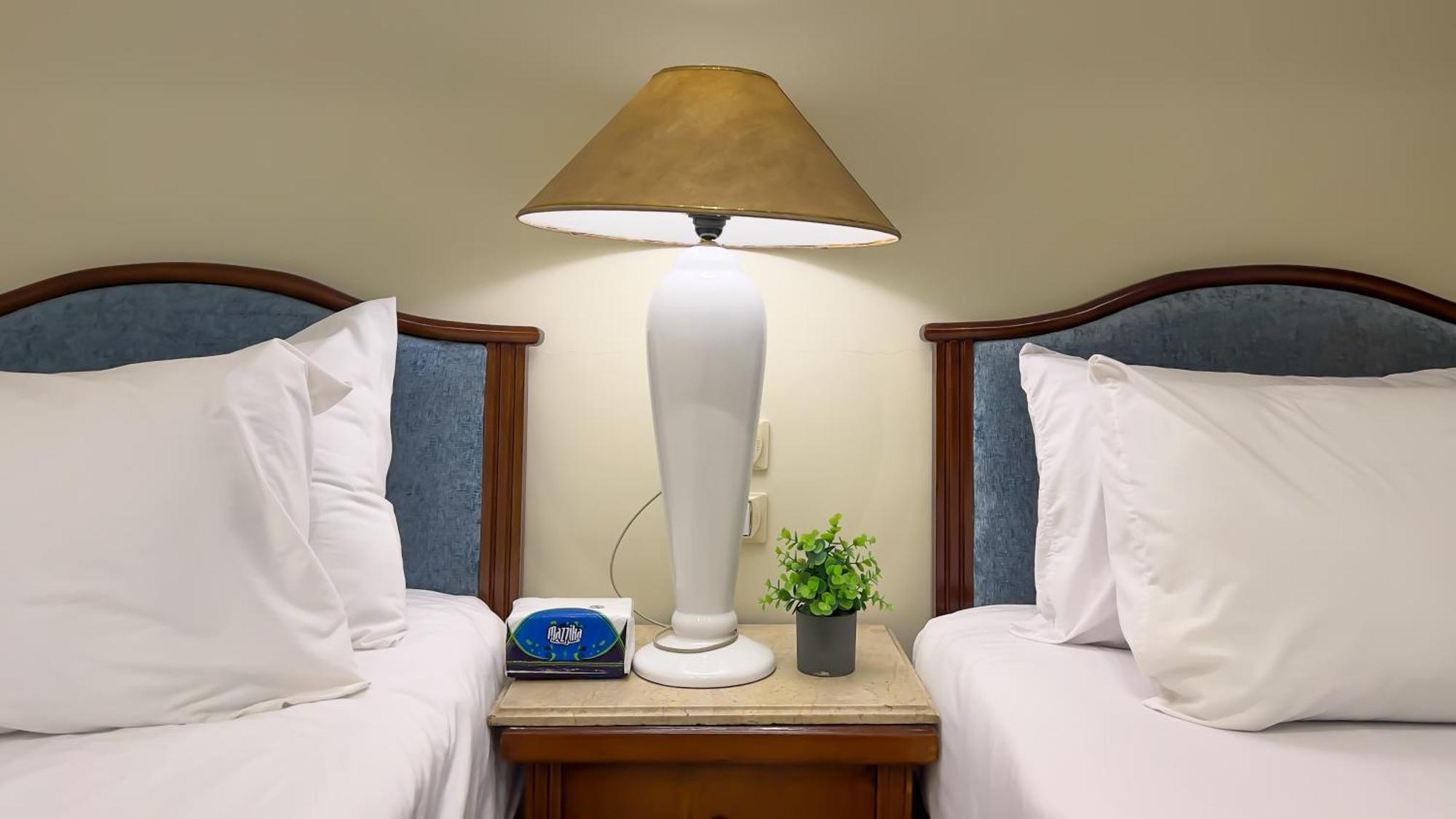 Giza Pyramids Inn Kafret el-Gabal Rum bild