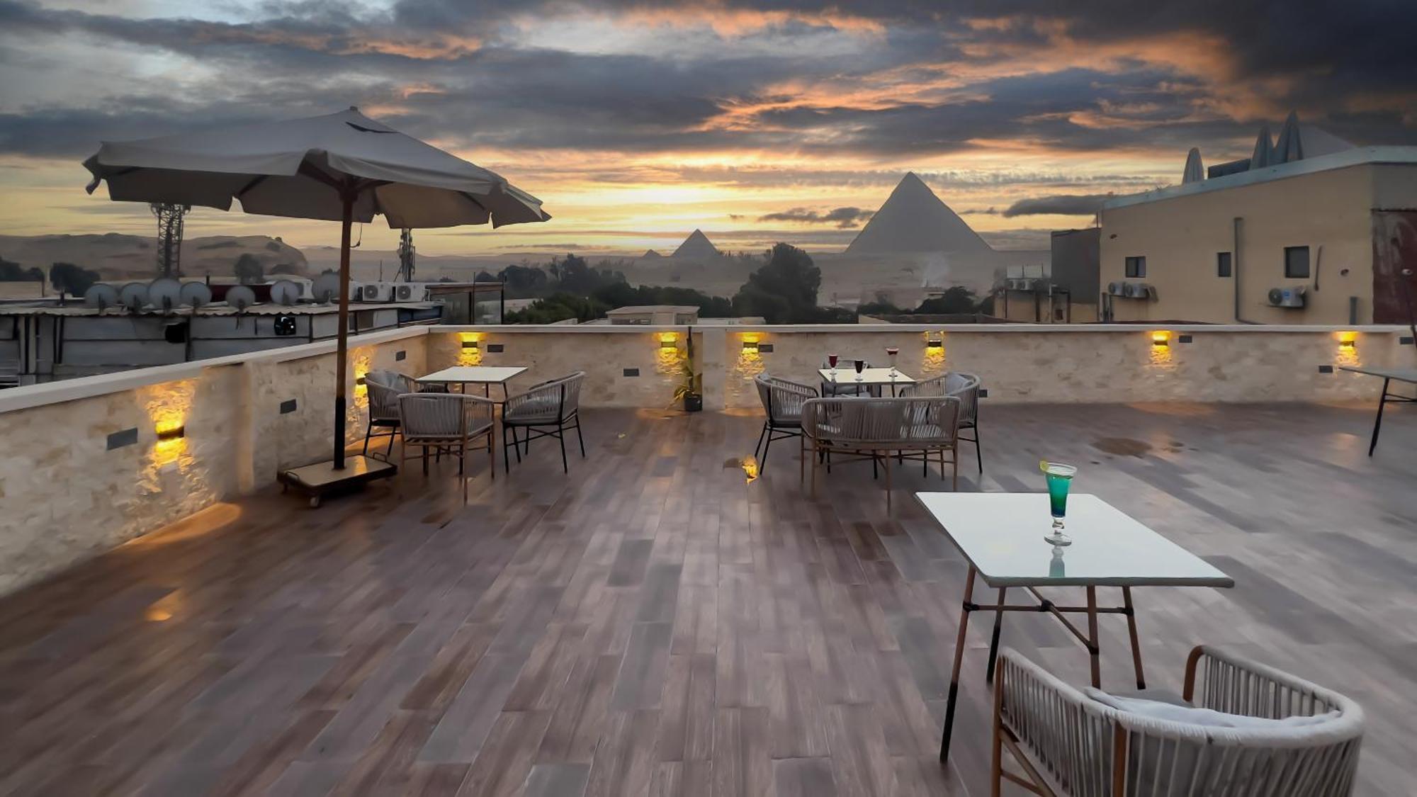 Giza Pyramids Inn Kafret el-Gabal Exteriör bild
