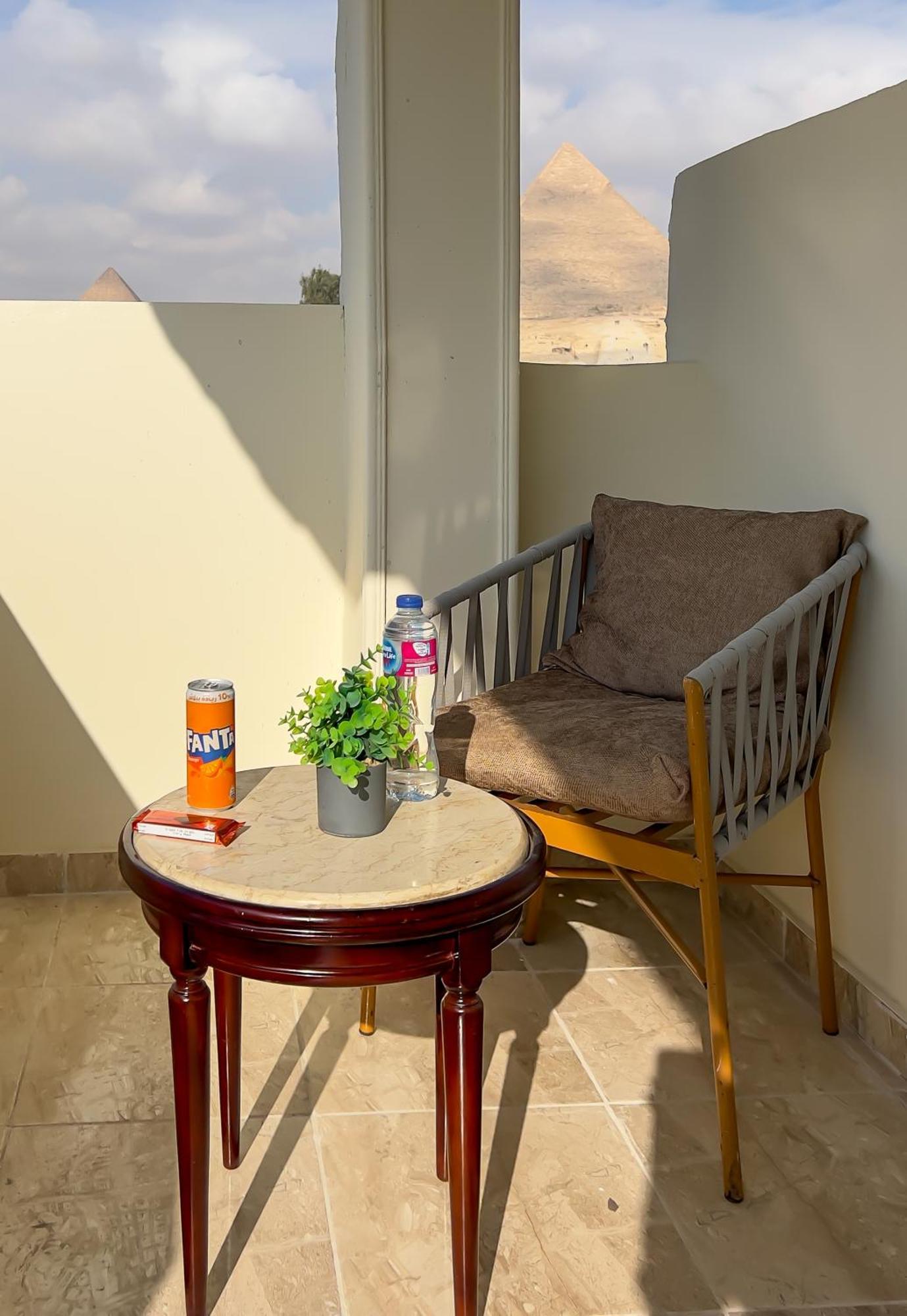 Giza Pyramids Inn Kafret el-Gabal Exteriör bild